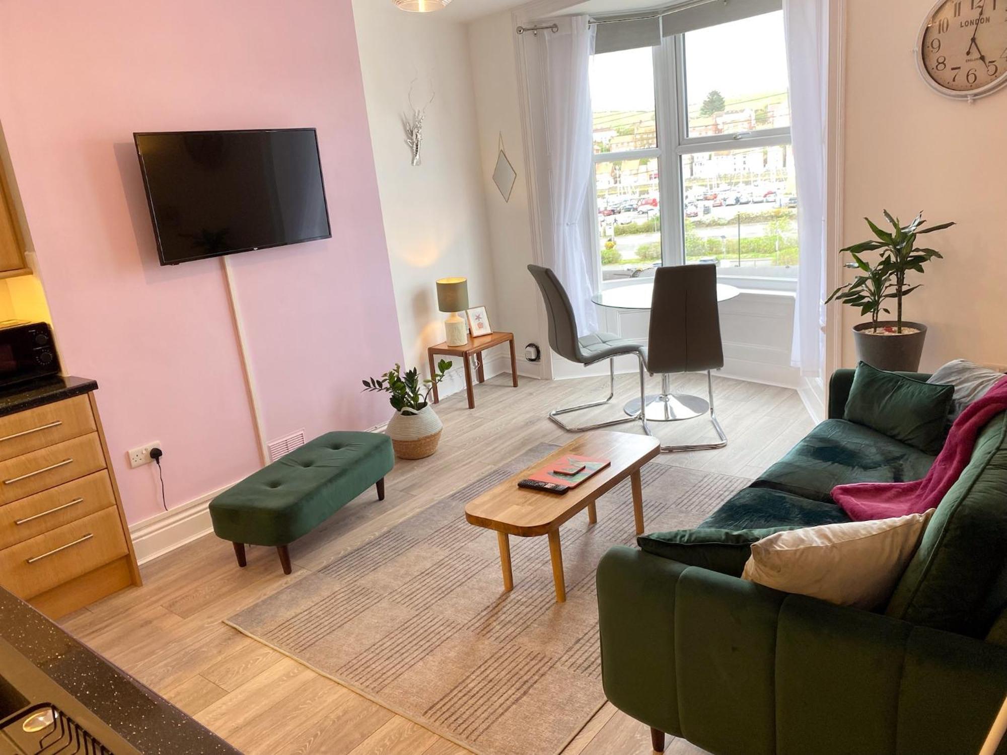 Tideway Apartment With Private Parking Space Whitby Ngoại thất bức ảnh